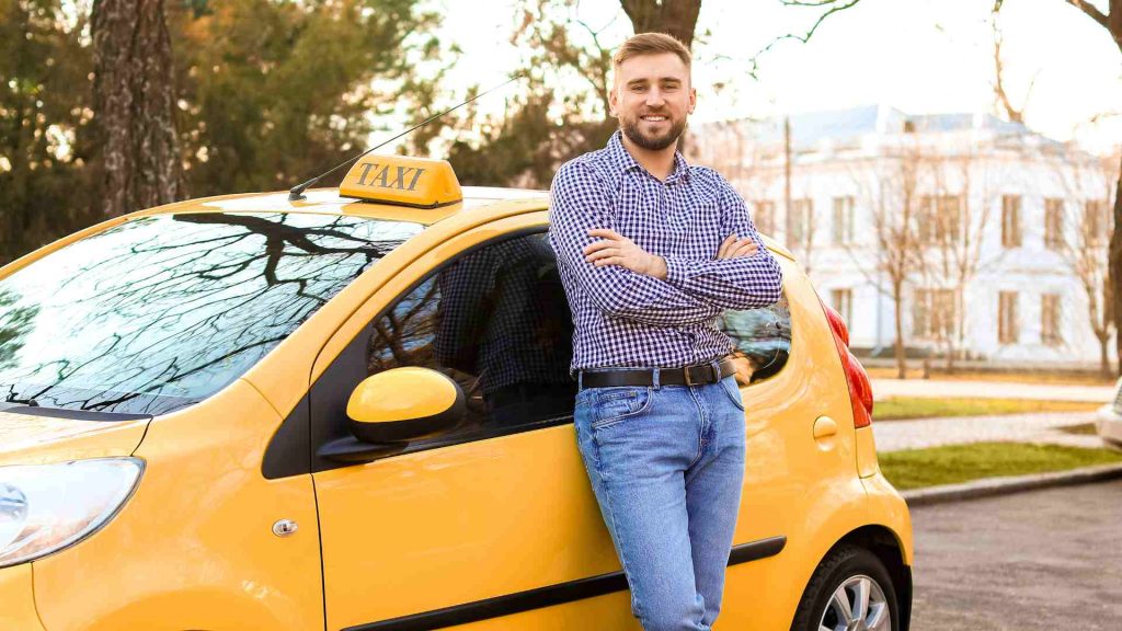 מונית גדולה מכפר יונה לנתב״ג – מחירון 2026